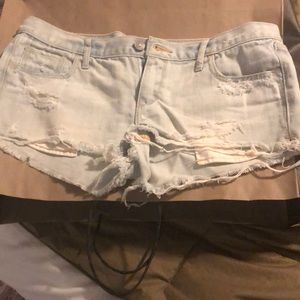 Distressed denim Abercrombie & Fitch shorts size 4